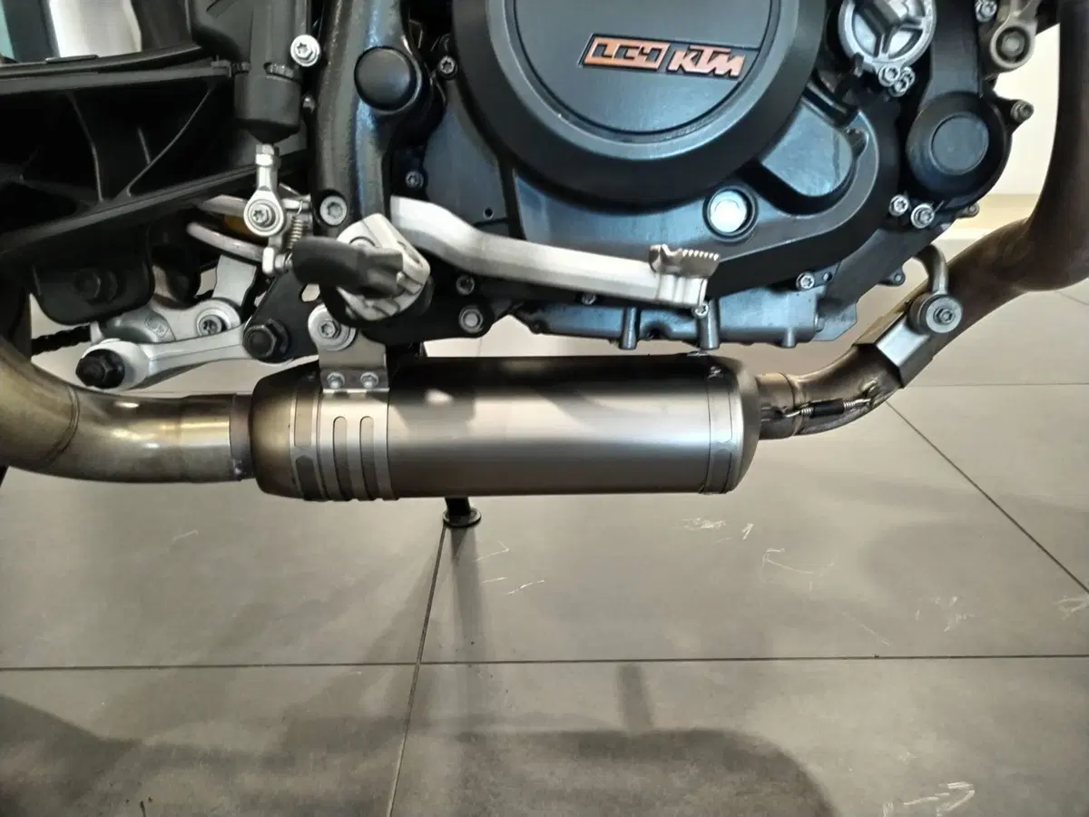 KTM 690 Duke (2016 - 19) (9)