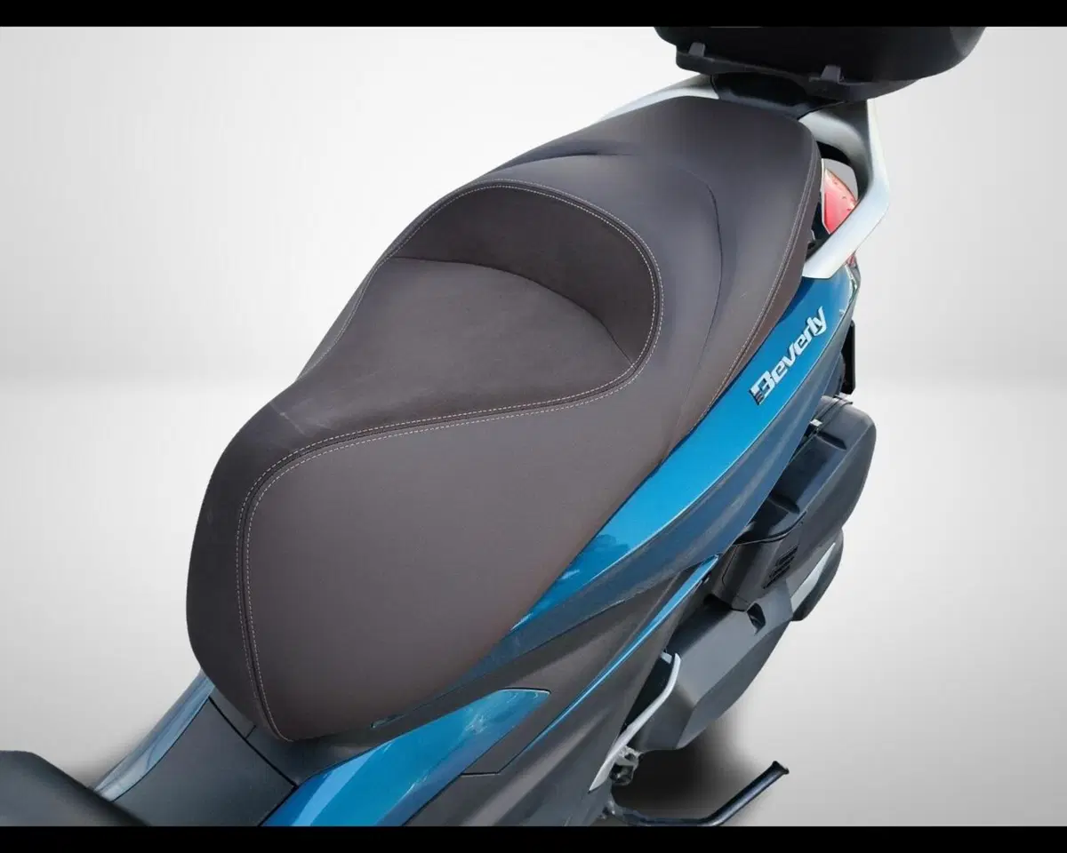 Piaggio Beverly 400 ABS-ASR (2021 - 24) (19)