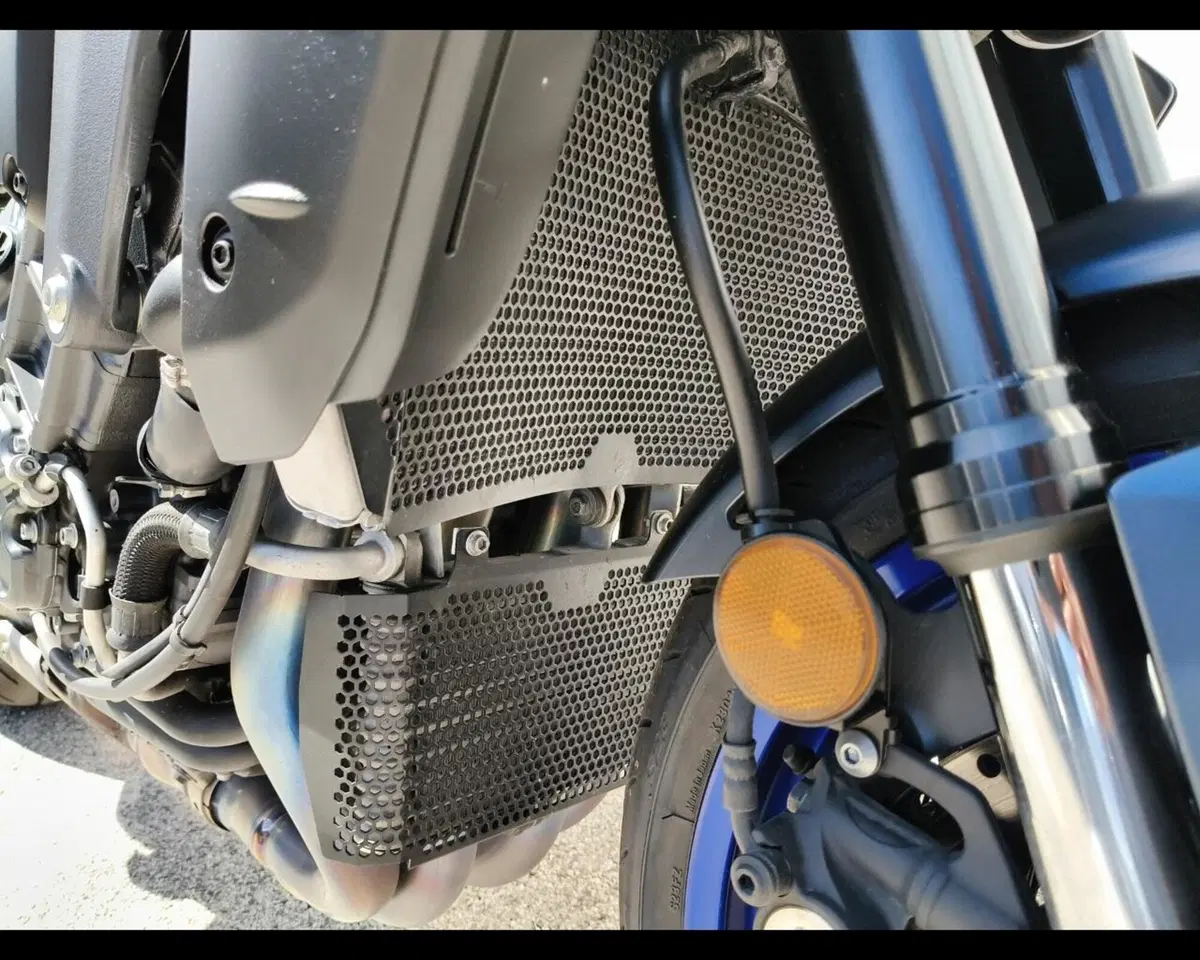 Yamaha MT-10 (2022 - 26) (15)