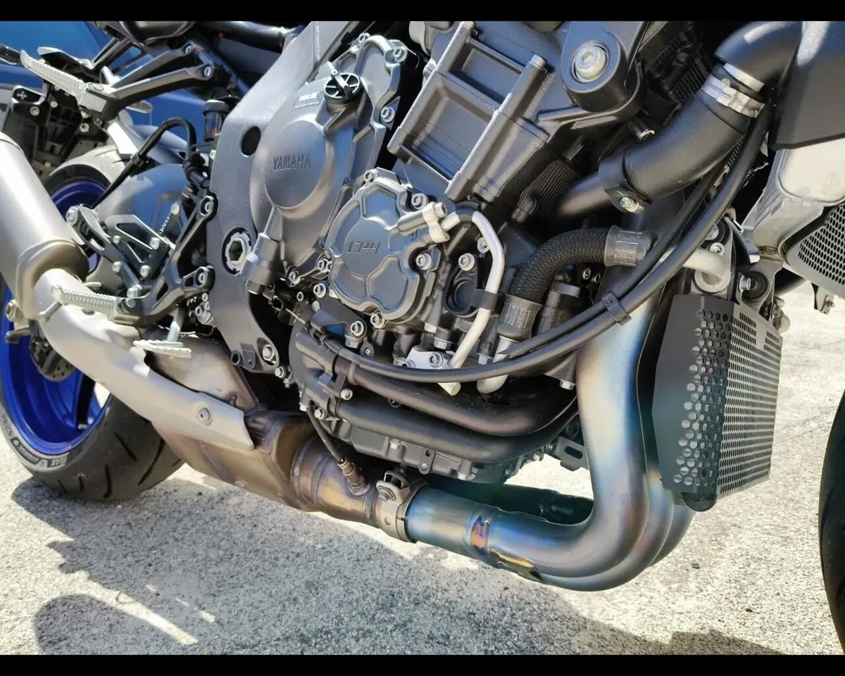 Yamaha MT-10 (2022 - 26) (16)