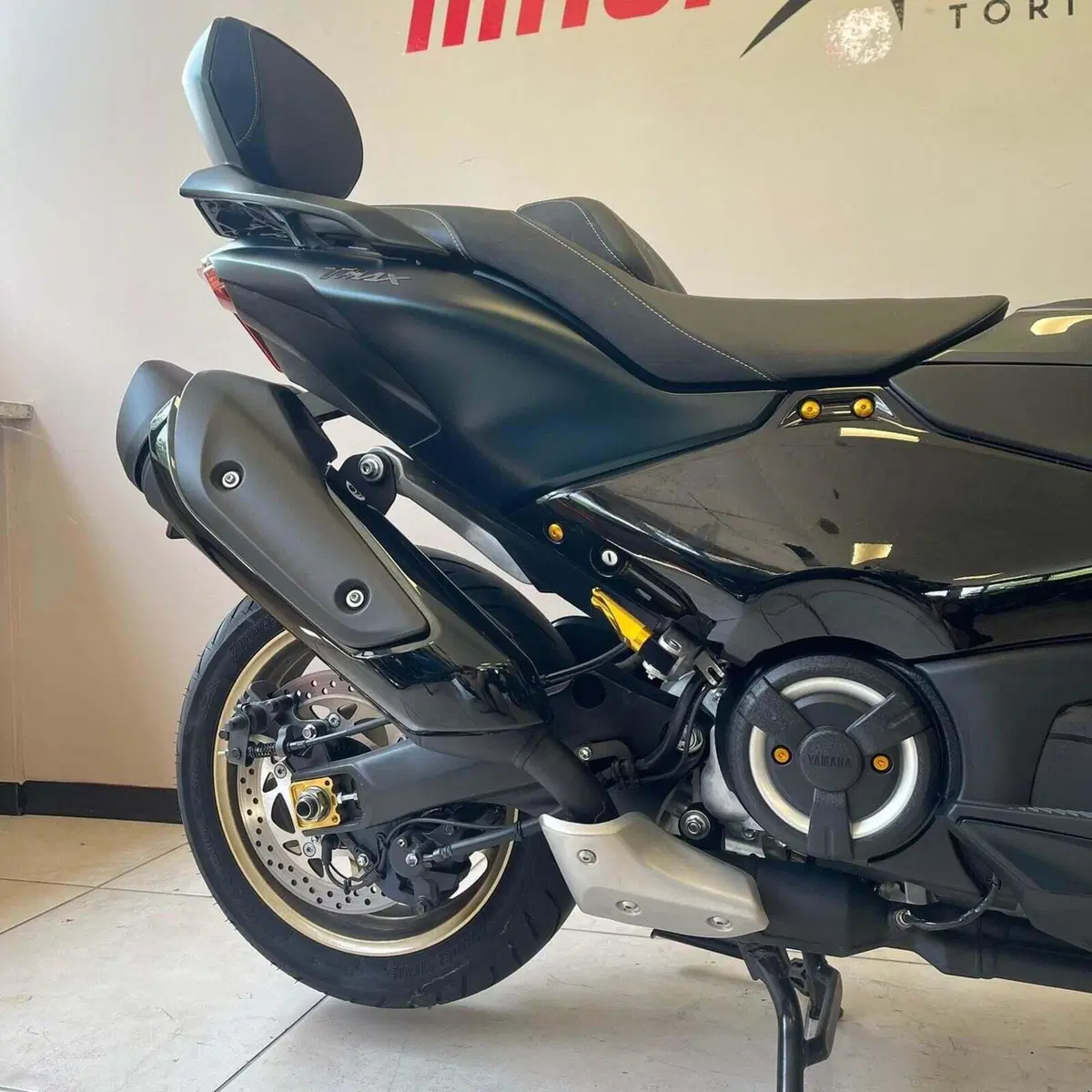 Yamaha T-Max 560 Tech Max (2022 - 24) (7)