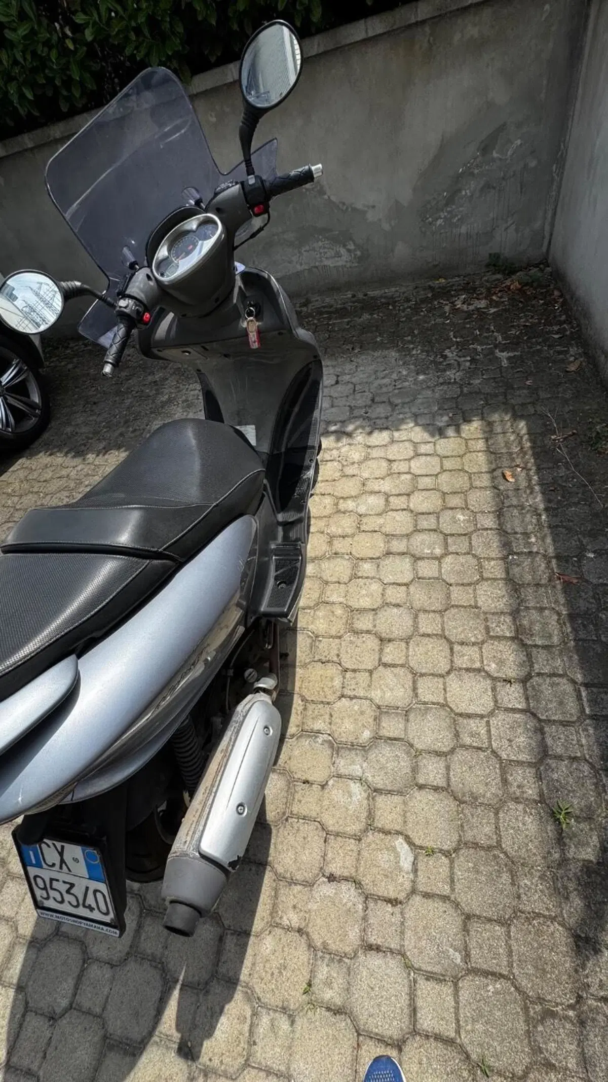 Yamaha Majesty 125 (2000 - 06) (5)