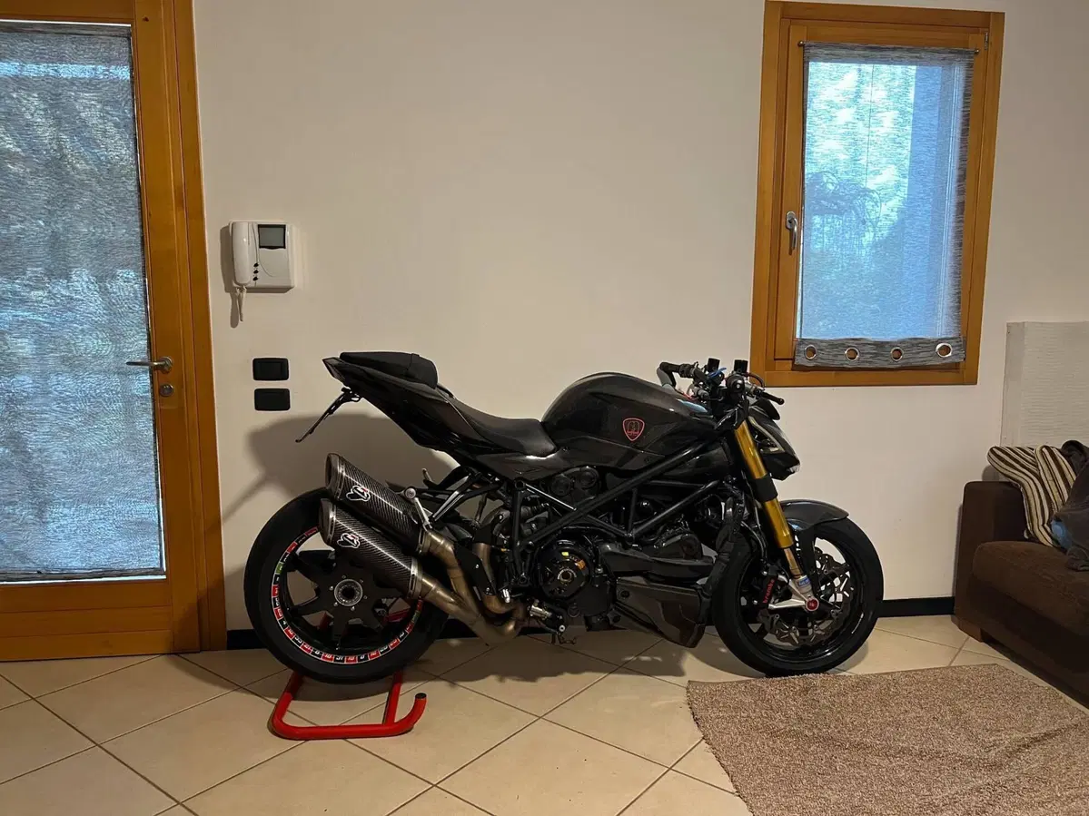 Ducati Streetfighter S (2009 - 14) (2)