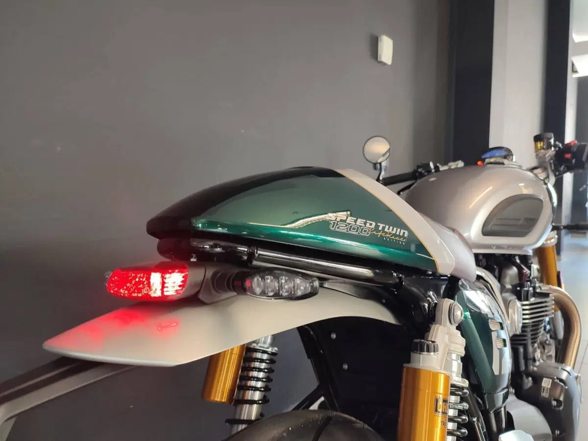 Triumph Speed Twin 1200 Cafe Racer Edition (2026) (6)