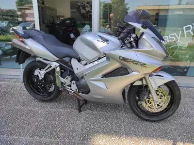 Honda VFR 800 (2002 - 05) usata