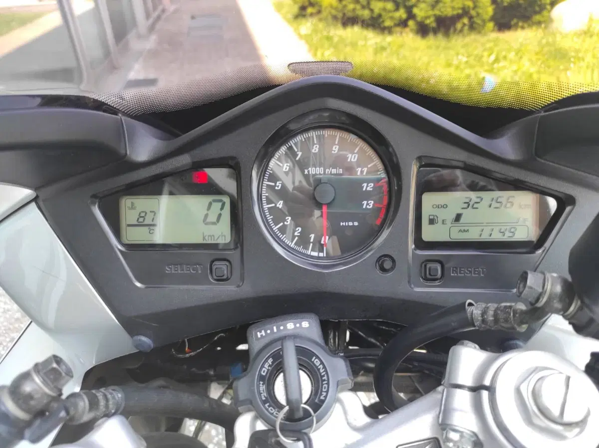 Honda VFR 800 (2002 - 05) (6)