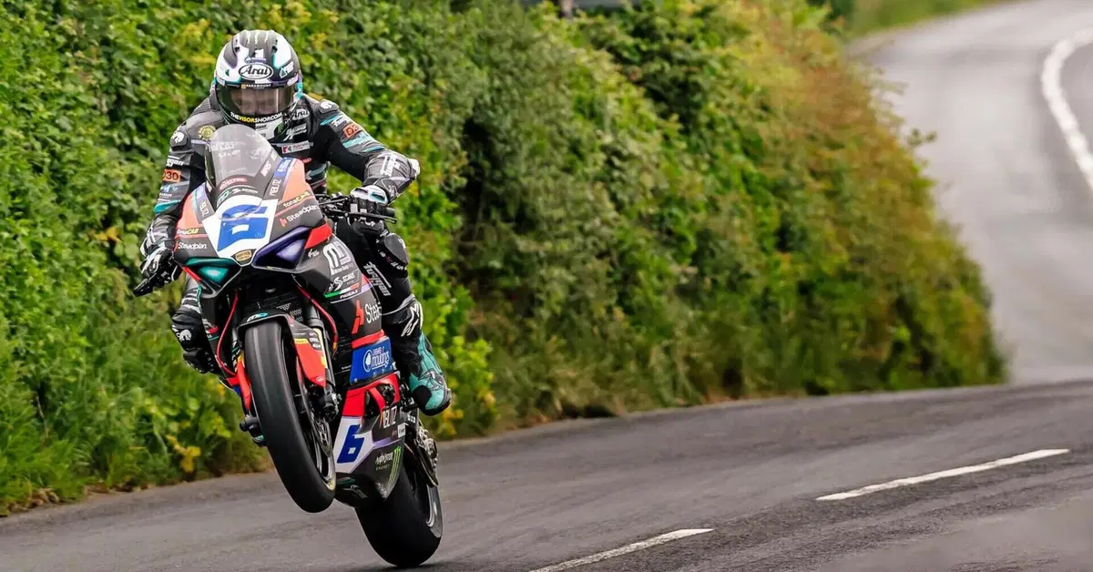 Tourist Trophy: 35 vittorie! Dunlop imprendibile nella Supersport sulla Ducati Panigale V2