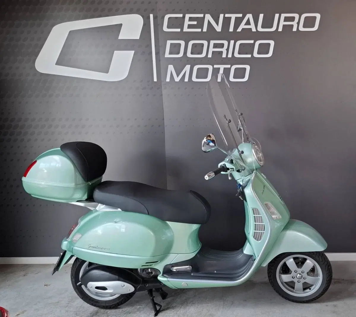 Vespa Granturismo 200 L