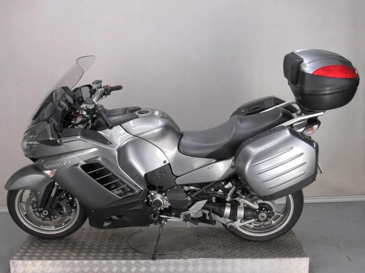 Kawasaki GTR 1400 ABS (2010 - 14) (5)
