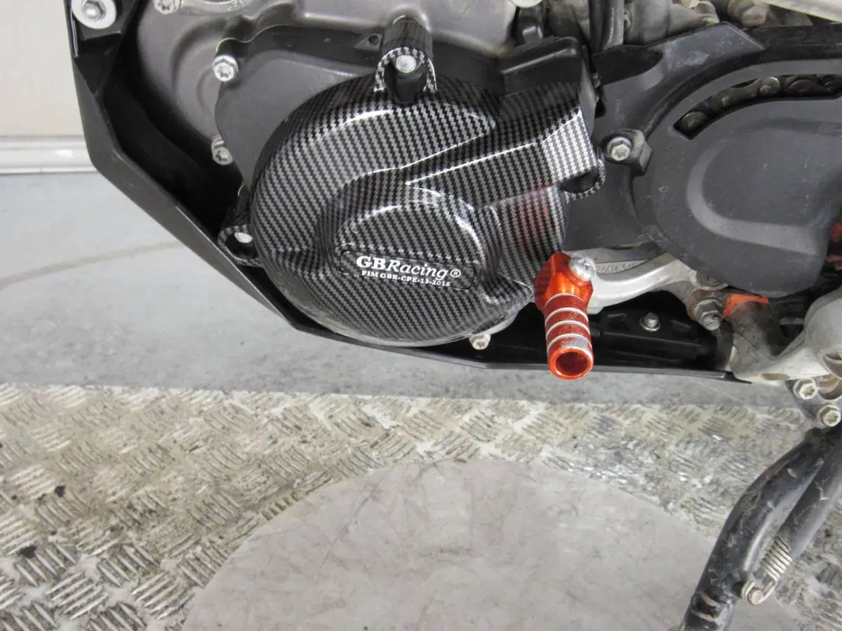 KTM 690 Enduro R (2012 - 17) (17)