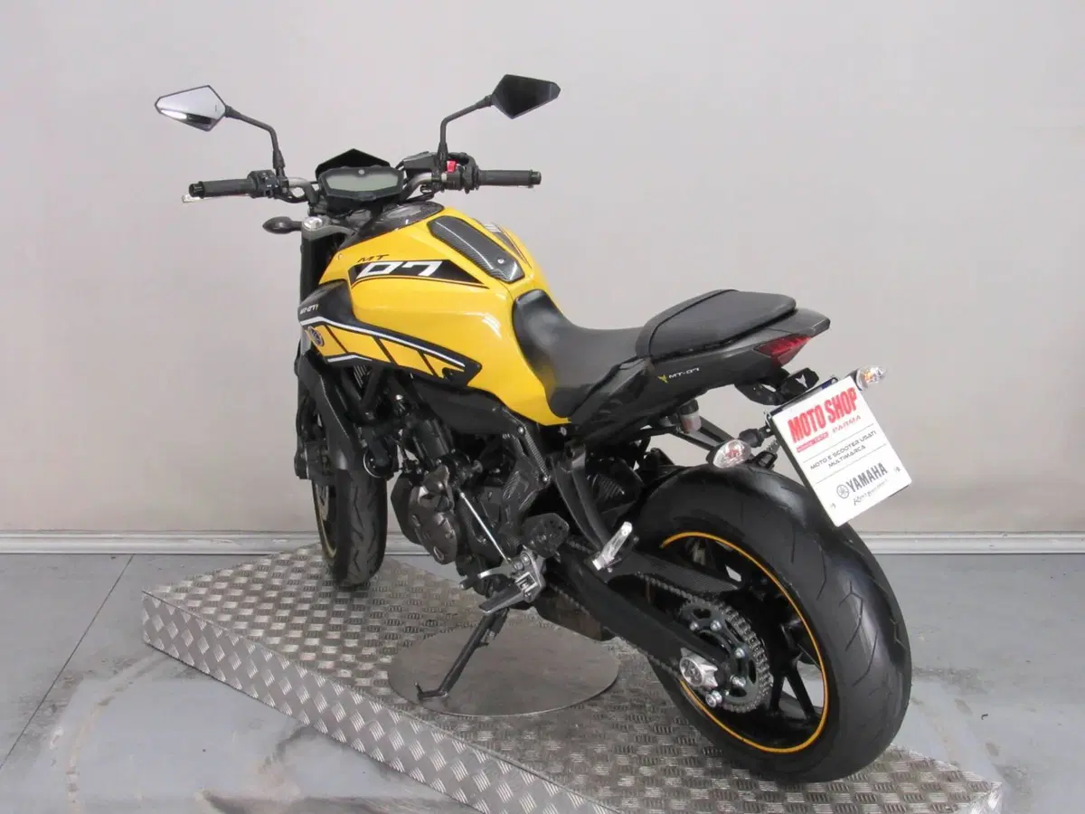 Yamaha MT-07 (2014 - 16) (6)
