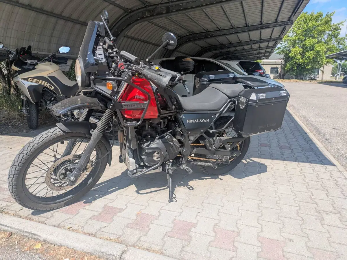 Royal Enfield Himalayan 411 (2021 - 24)