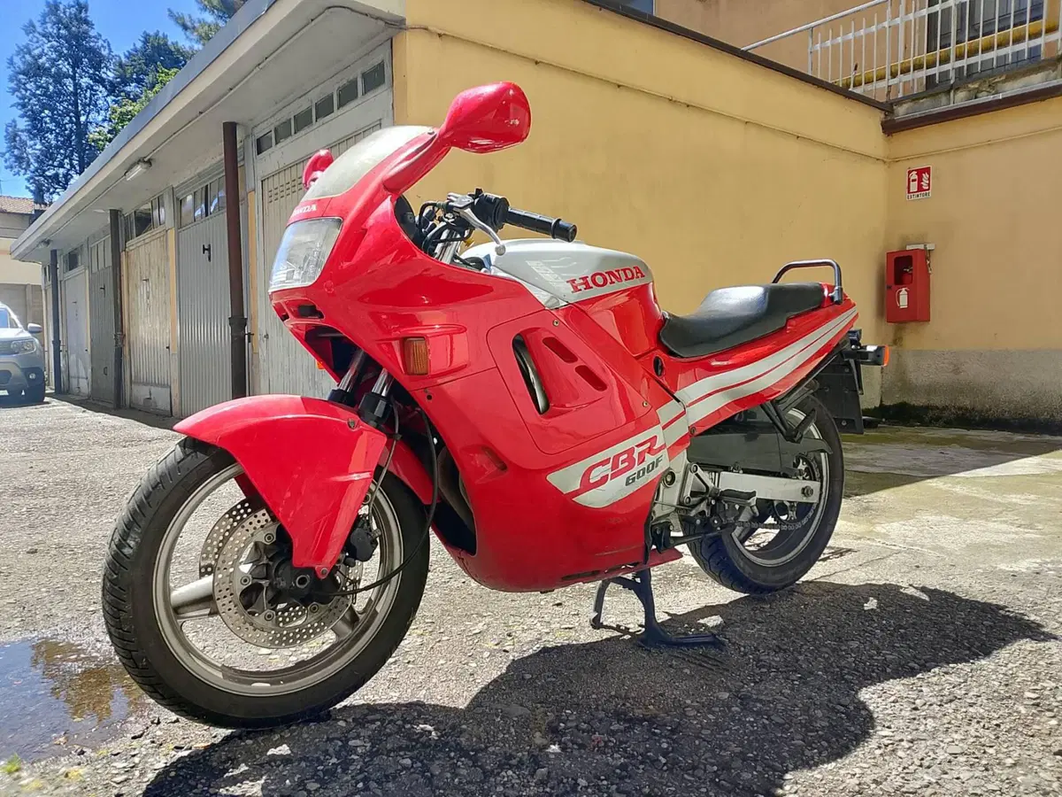 Honda CBR 600 F (1987 - 88) (3)