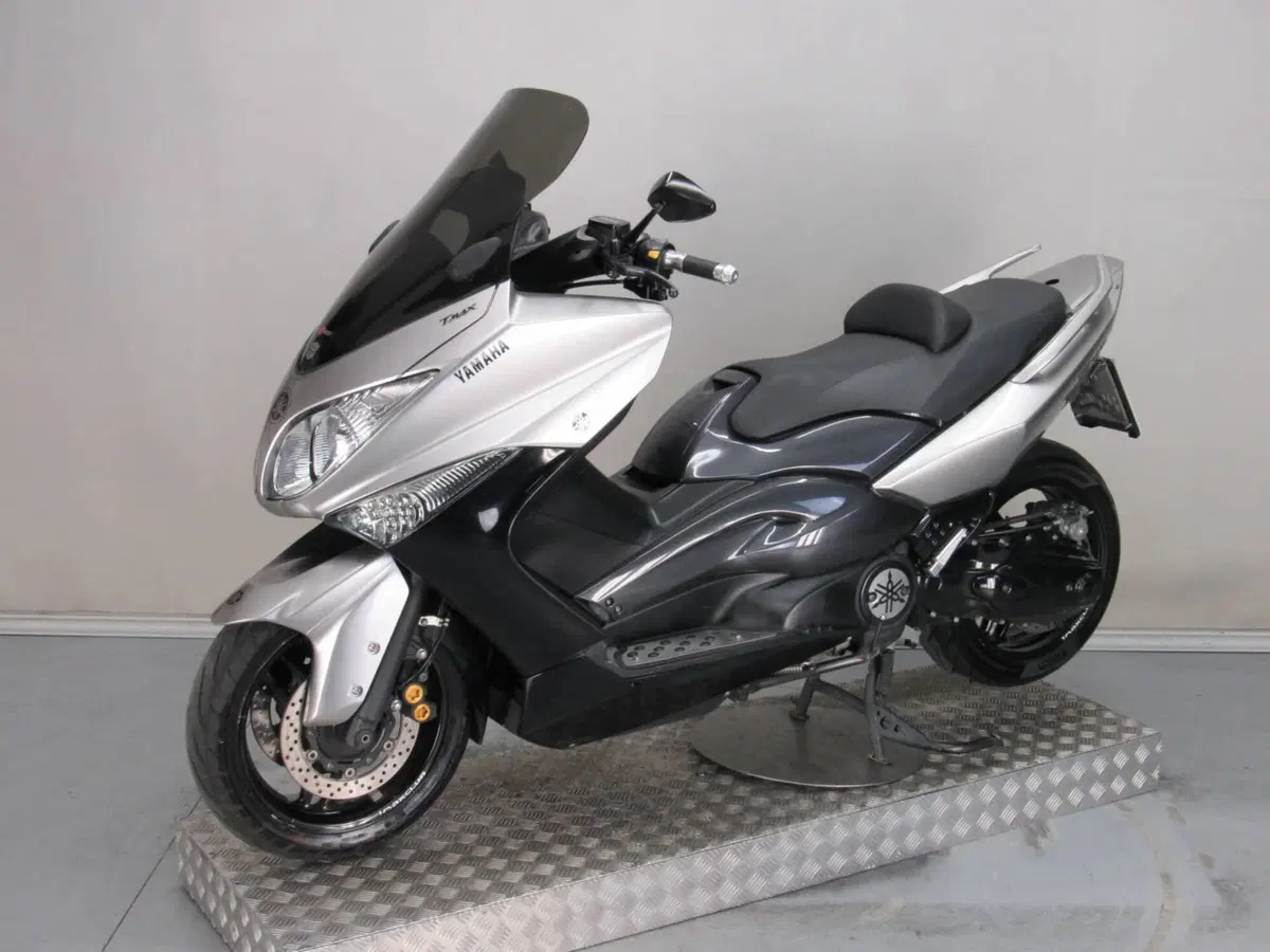 Yamaha T-Max 500 (2008 - 12) (4)