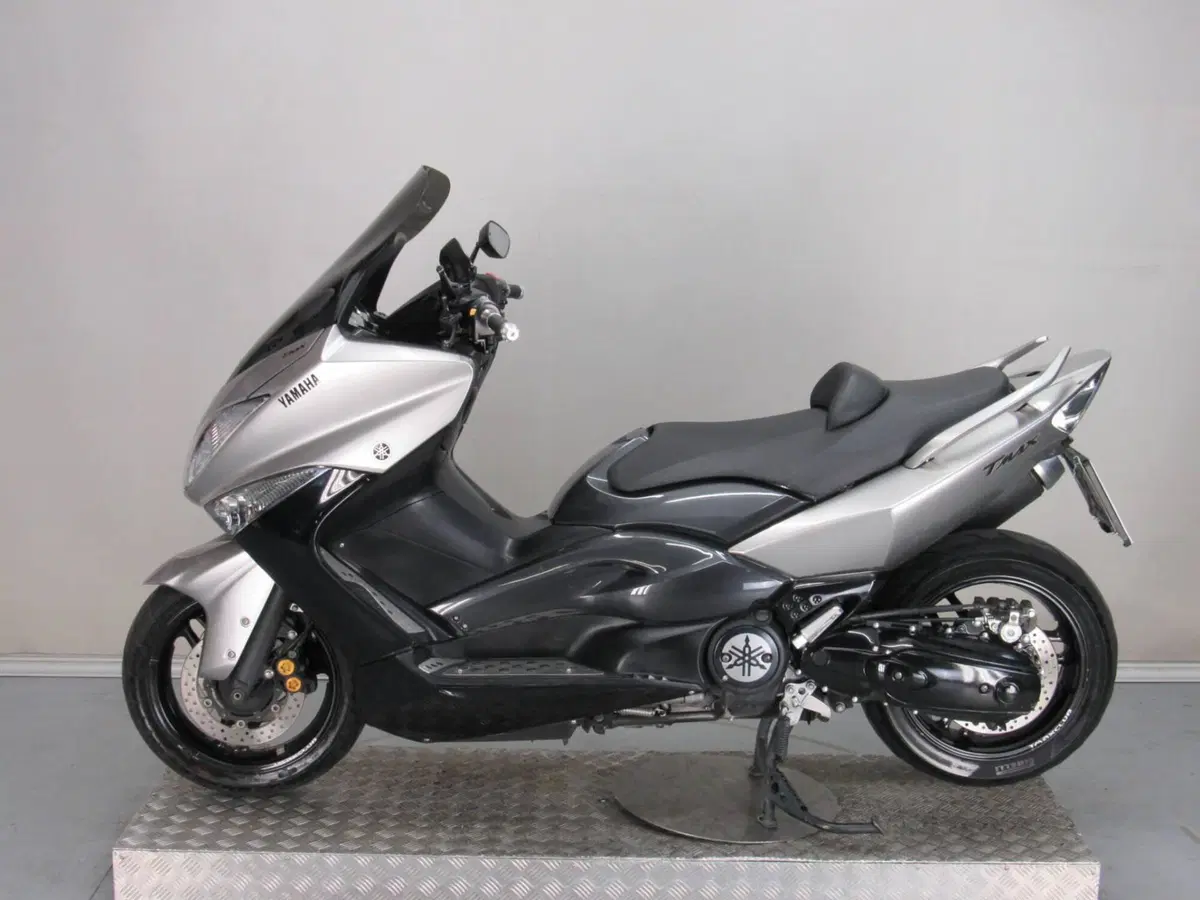 Yamaha T-Max 500 (2008 - 12) (5)