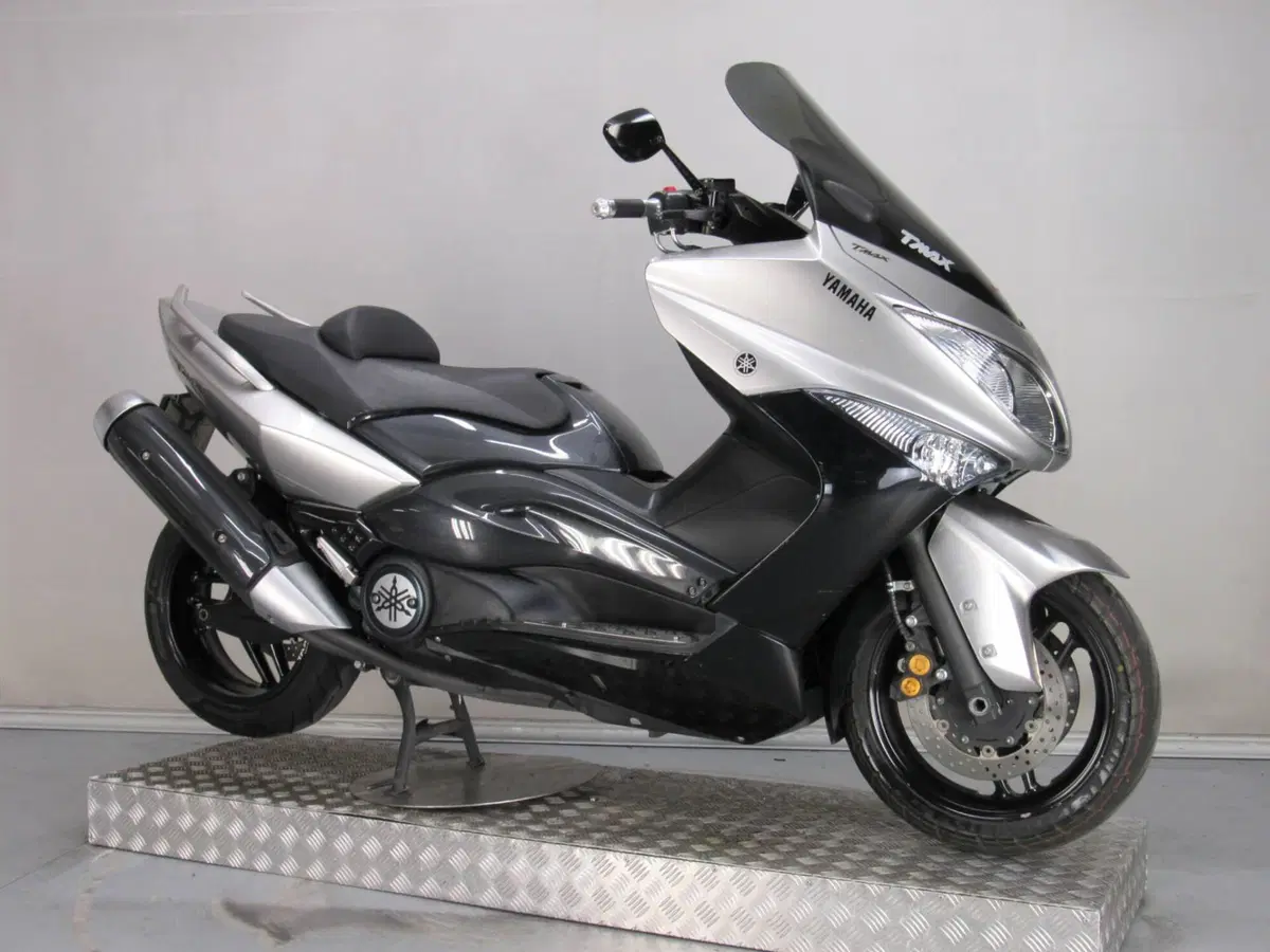 Yamaha T-Max 500 (2008 - 12) (9)