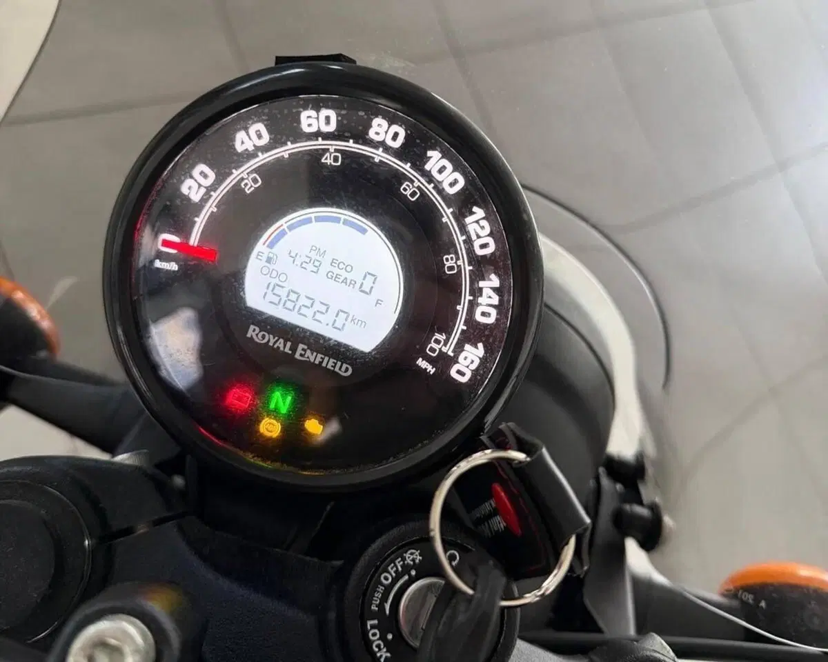 Royal Enfield HNTR 350 (2022 - 26) (9)