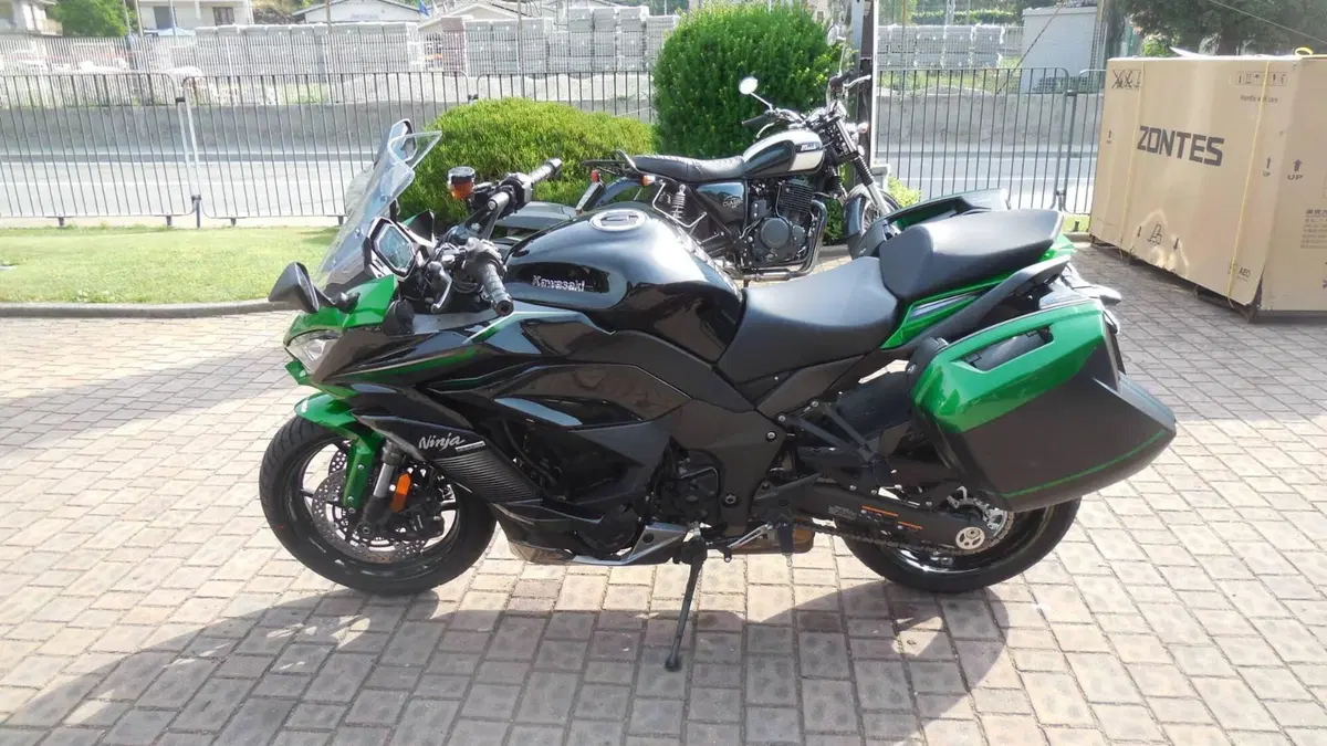 Kawasaki Ninja 1000 SX Tourer (2021 - 24) (3)
