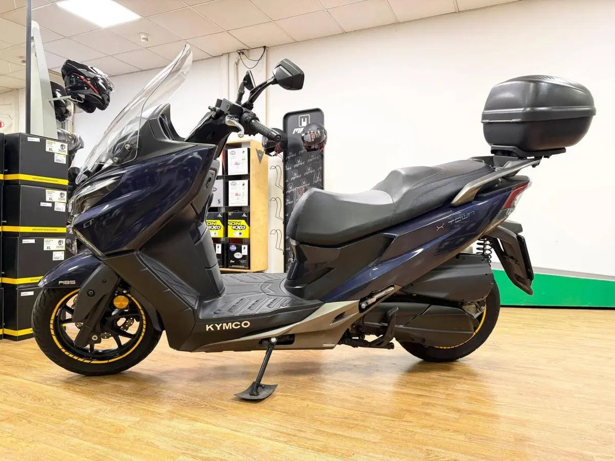 Kymco X-Town 300i City (2021 - 25) (3)