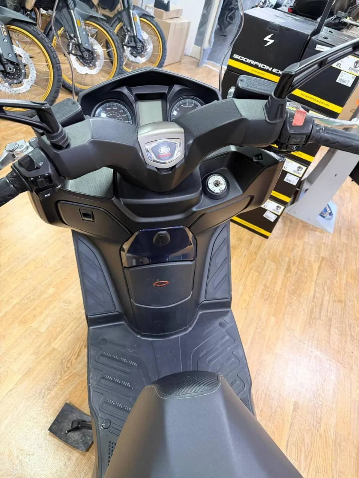 Kymco X-Town 300i City (2021 - 25) (5)