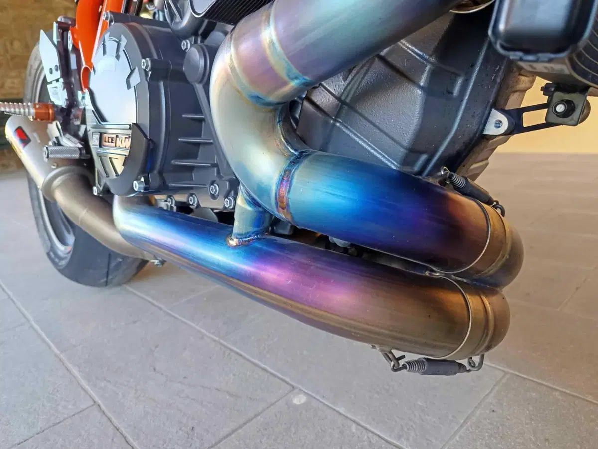 KTM 1290 Super Duke RR (2023) (5)