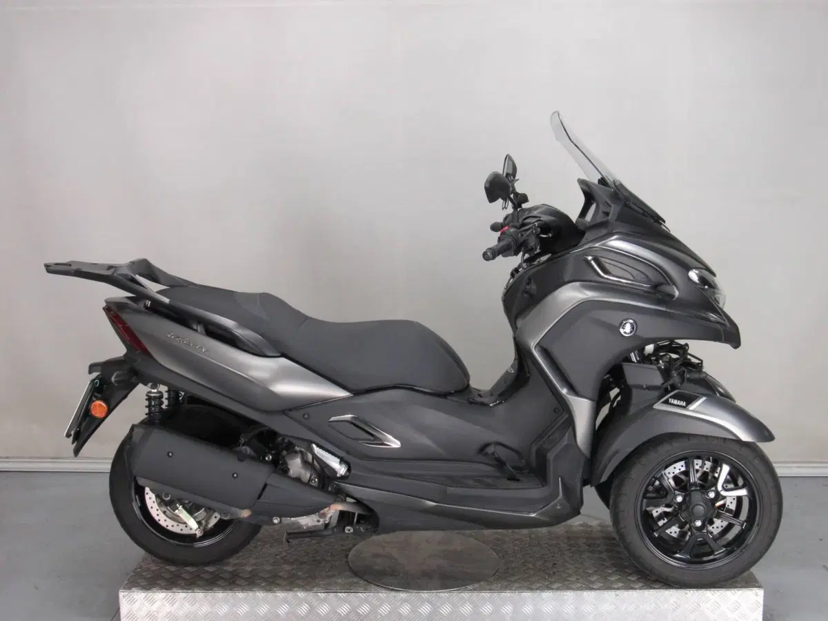 Yamaha Tricity 300 (2021 - 24) (2)