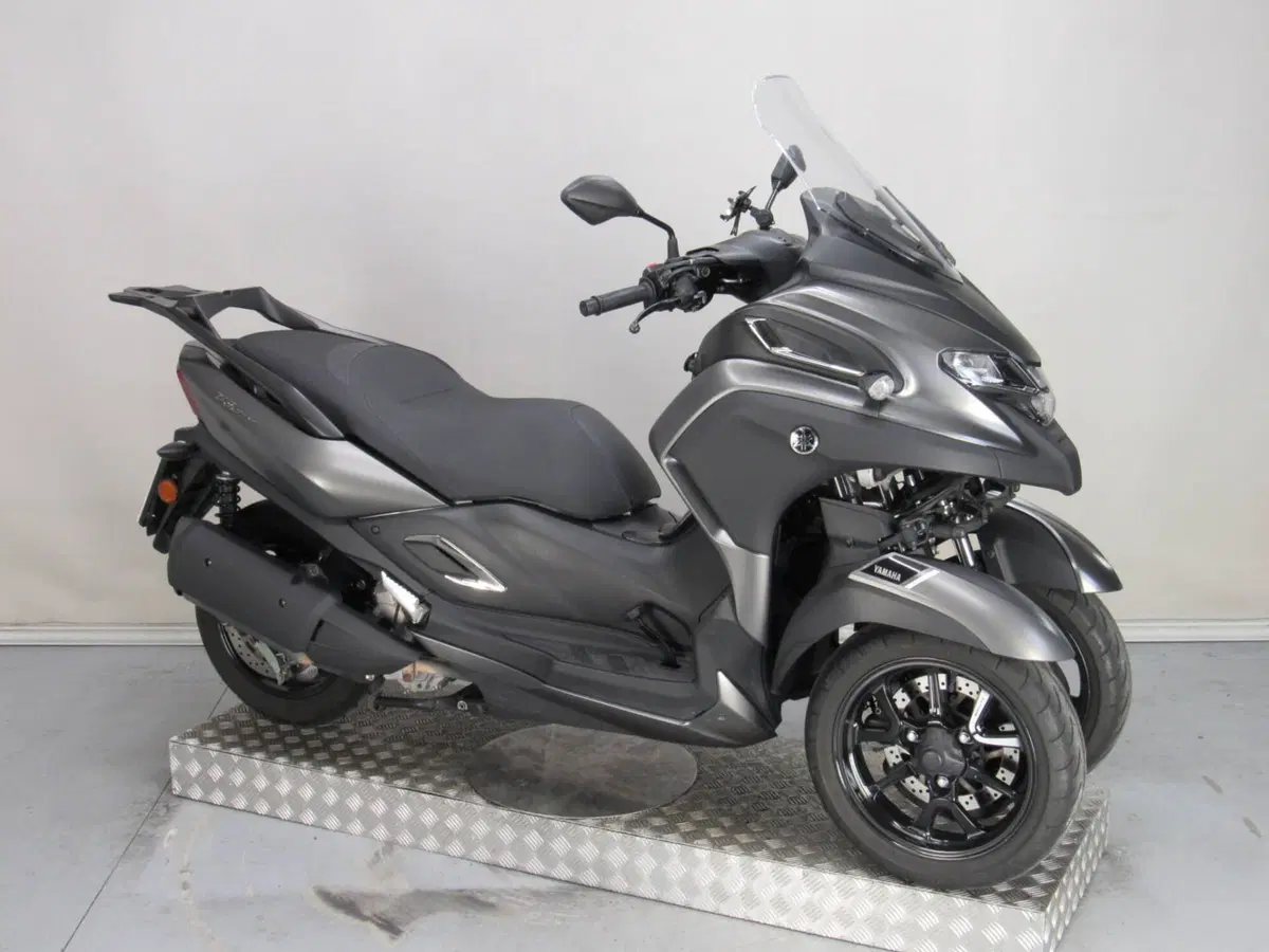 Yamaha Tricity 300 (2021 - 24) (3)