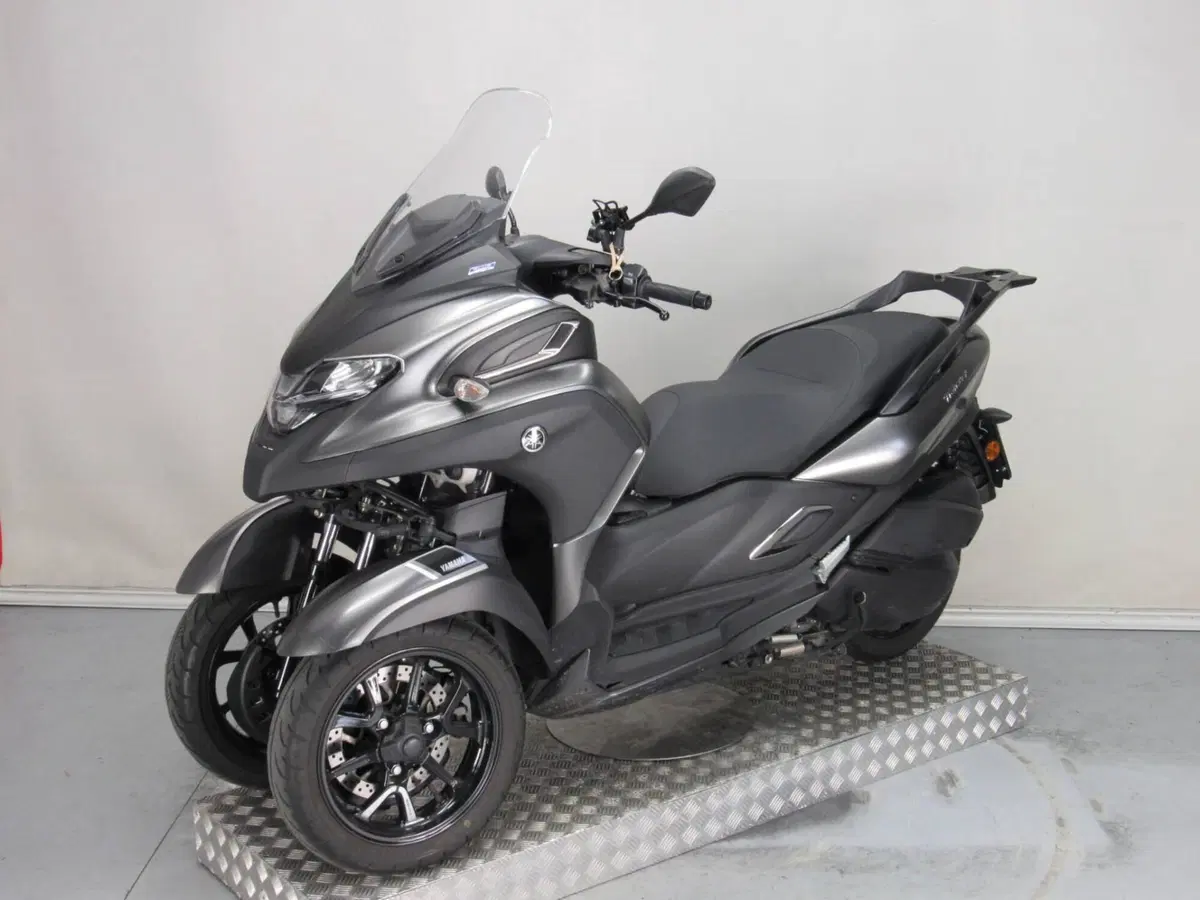 Yamaha Tricity 300 (2021 - 24) (4)