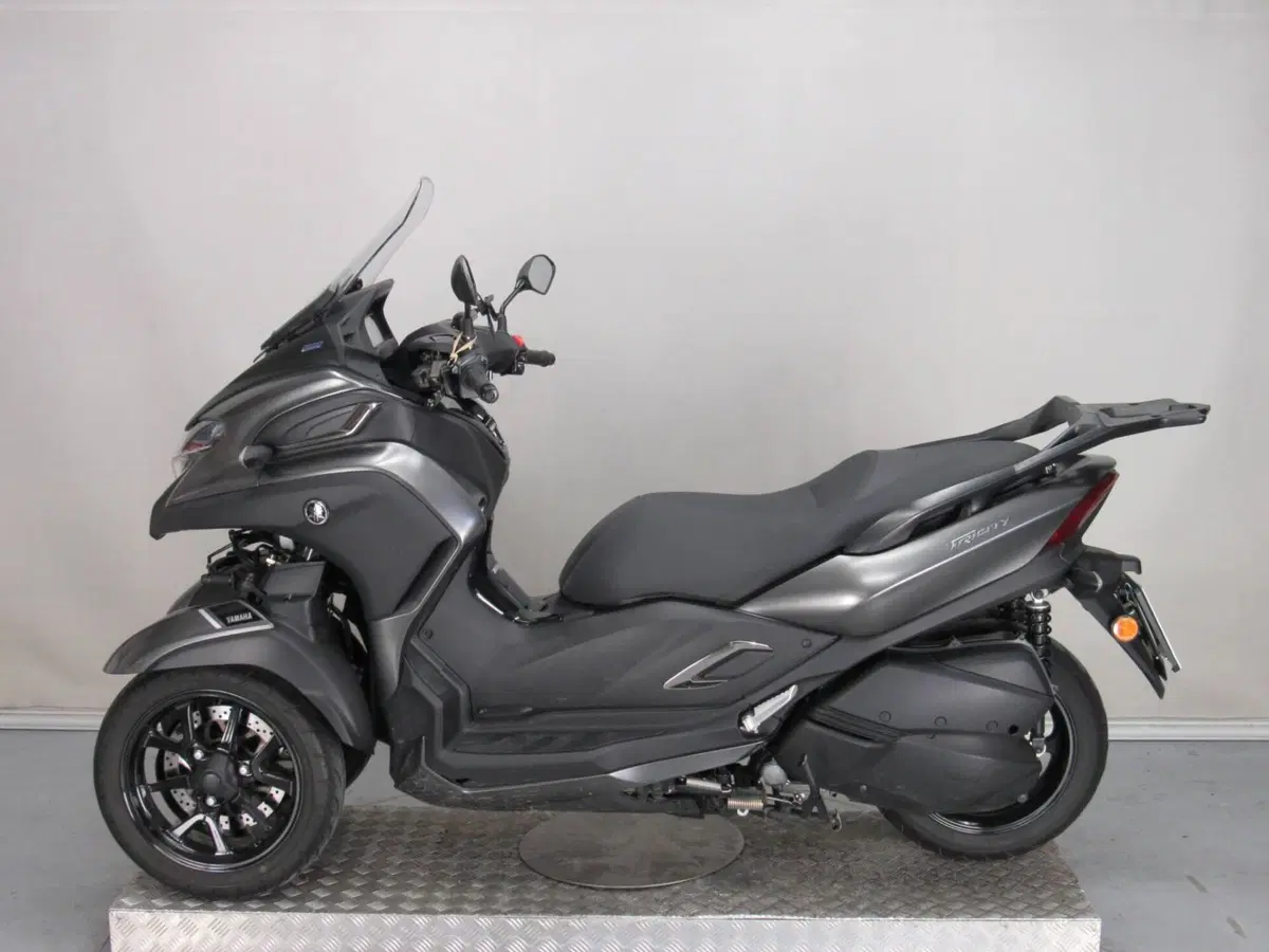 Yamaha Tricity 300 (2021 - 24) (5)