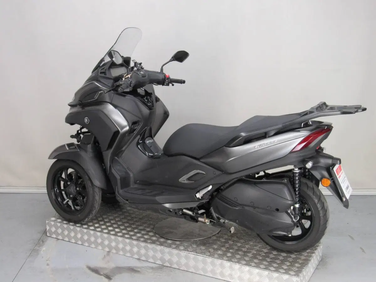 Yamaha Tricity 300 (2021 - 24) (6)