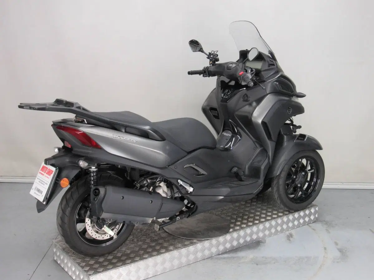 Yamaha Tricity 300 (2021 - 24) (7)