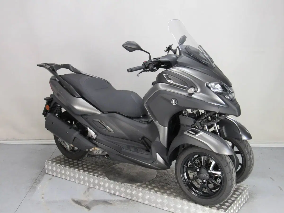 Yamaha Tricity 300 (2021 - 24) (9)