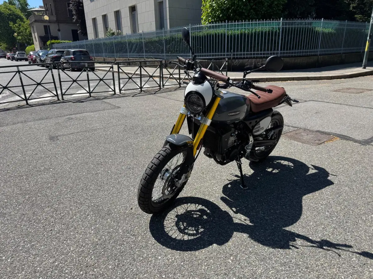 Fantic Motor Caballero 500 Scrambler Deluxe (2024) (4)