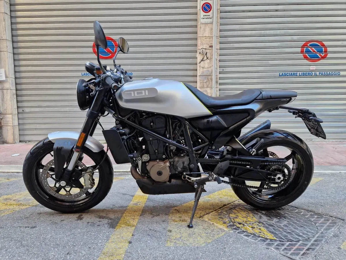 Husqvarna Vitpilen 701 (2018 - 19) (3)