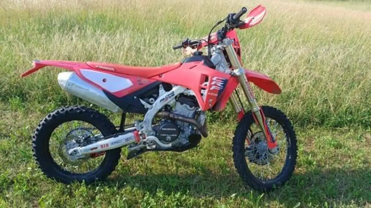 Honda CRF 300RX Enduro Special (2025)