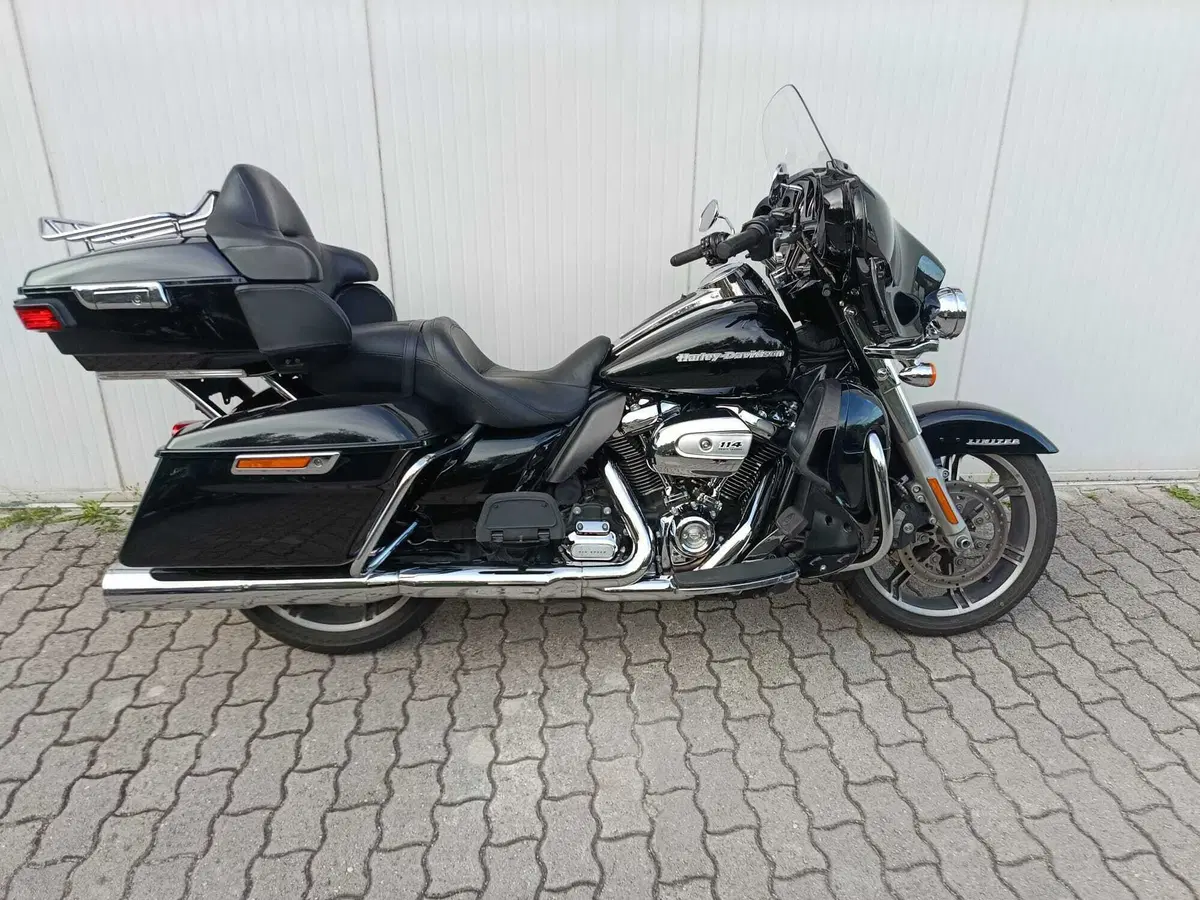 Harley-Davidson 114 Electra Glide Ultra Limited (2021 - 22) - FLHTK (2)