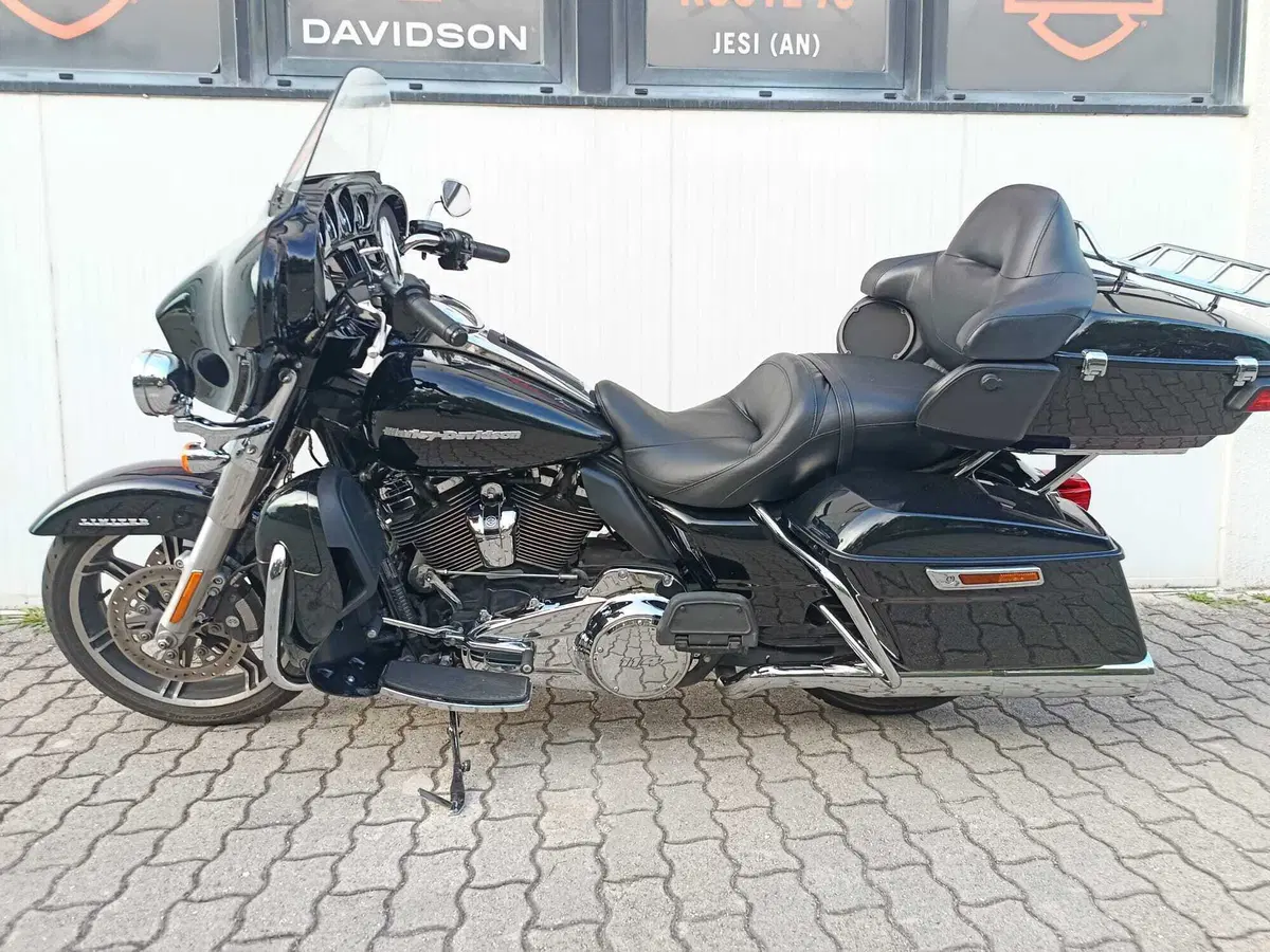 Harley-Davidson 114 Electra Glide Ultra Limited (2021 - 22) - FLHTK (7)