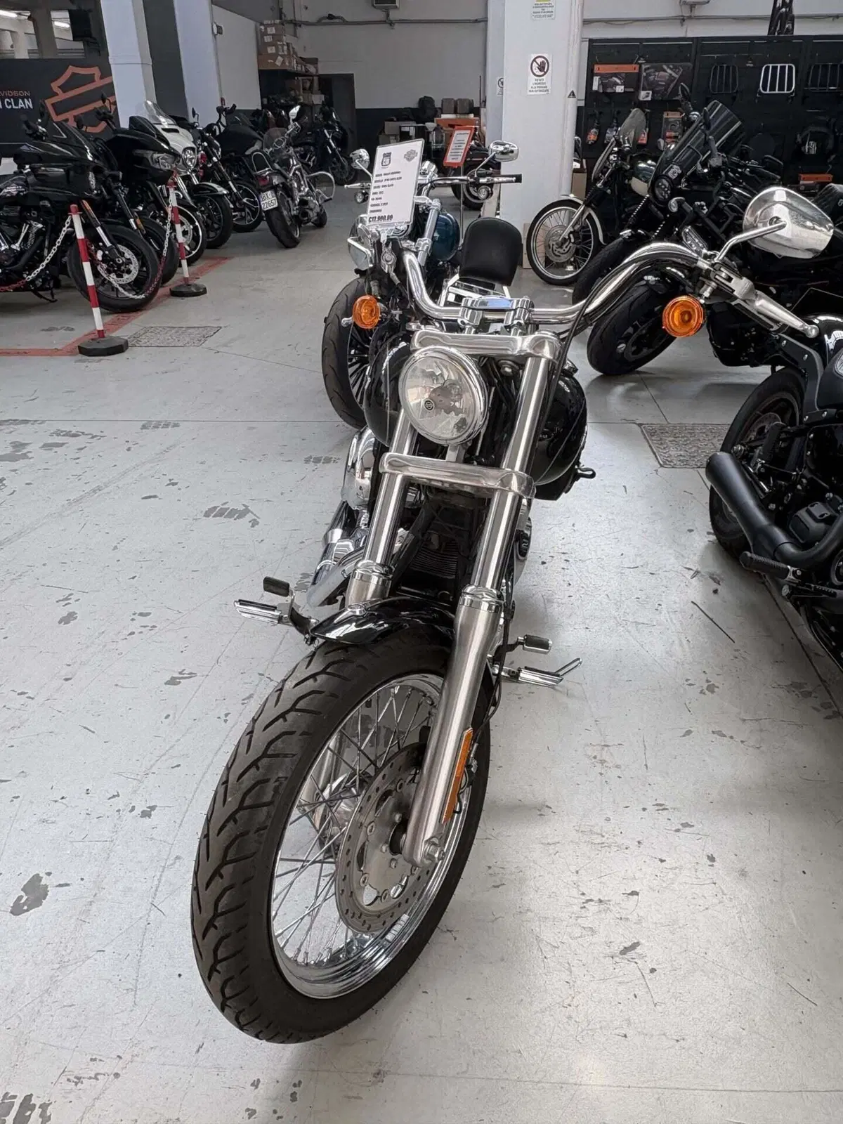 Harley-Davidson 1584 Super Glide Custom (2008 - 13) - FXDC (5)