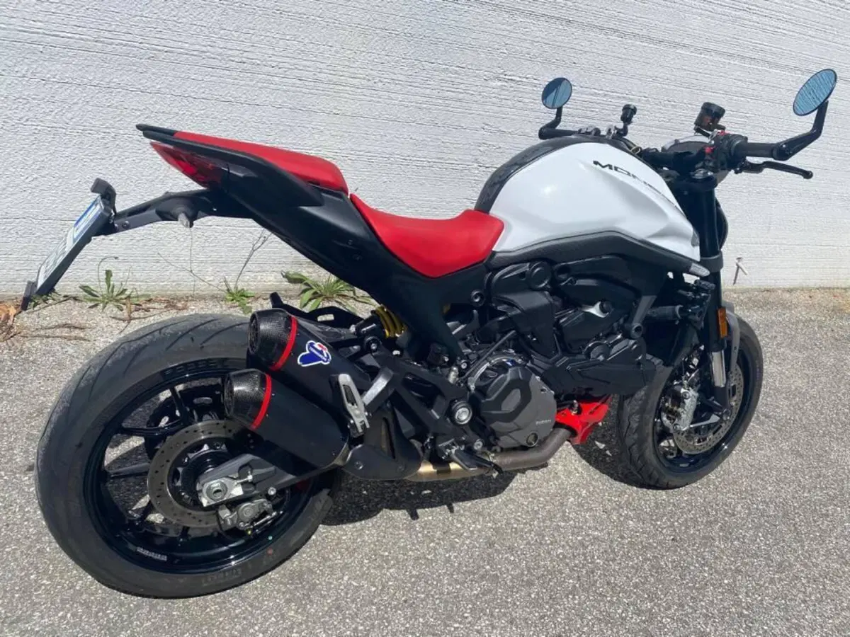 Ducati Monster 937 + (2021 - 25) (3)