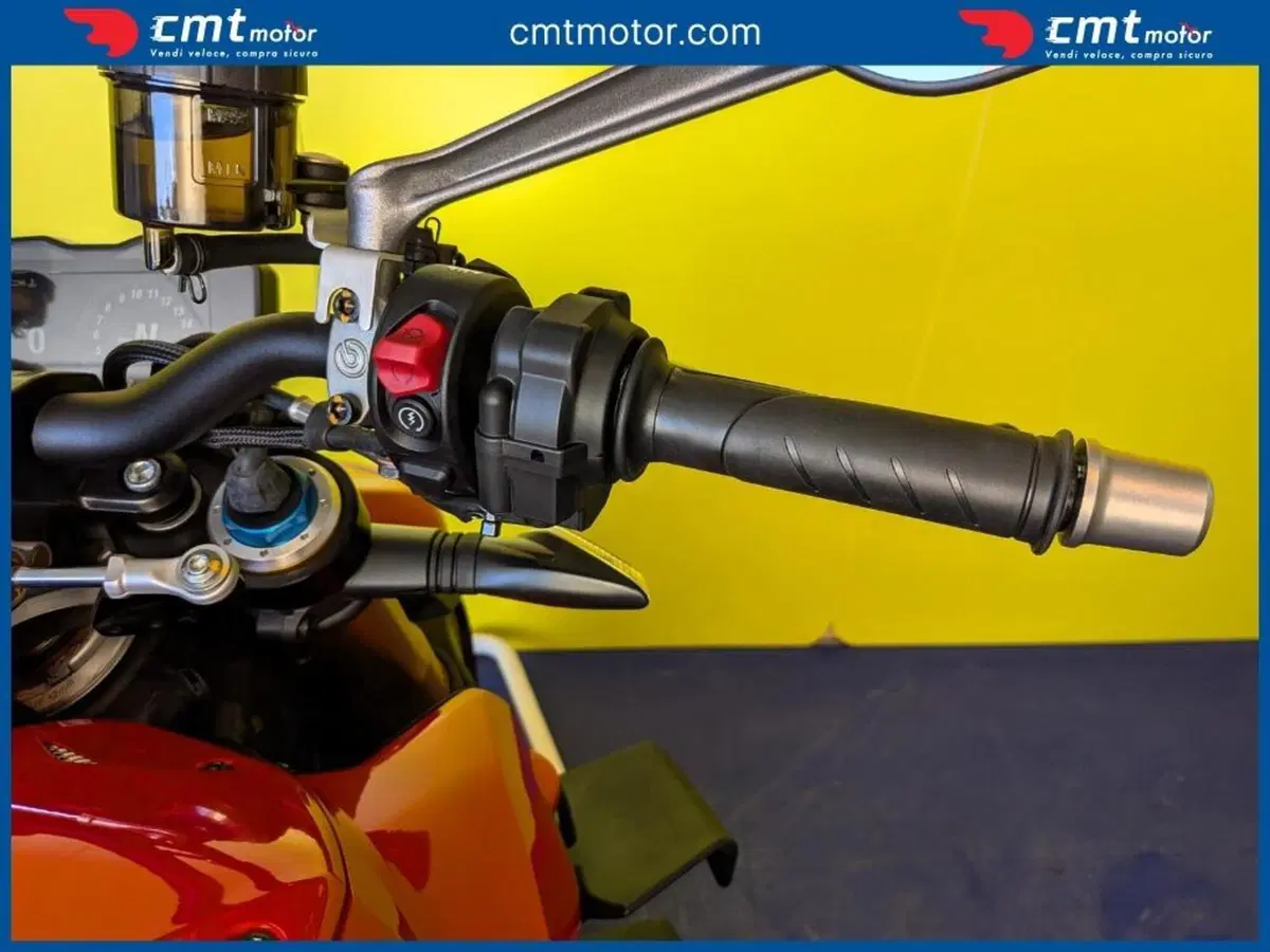 Ducati Streetfighter V4 1100 S (2021 - 22) (13)