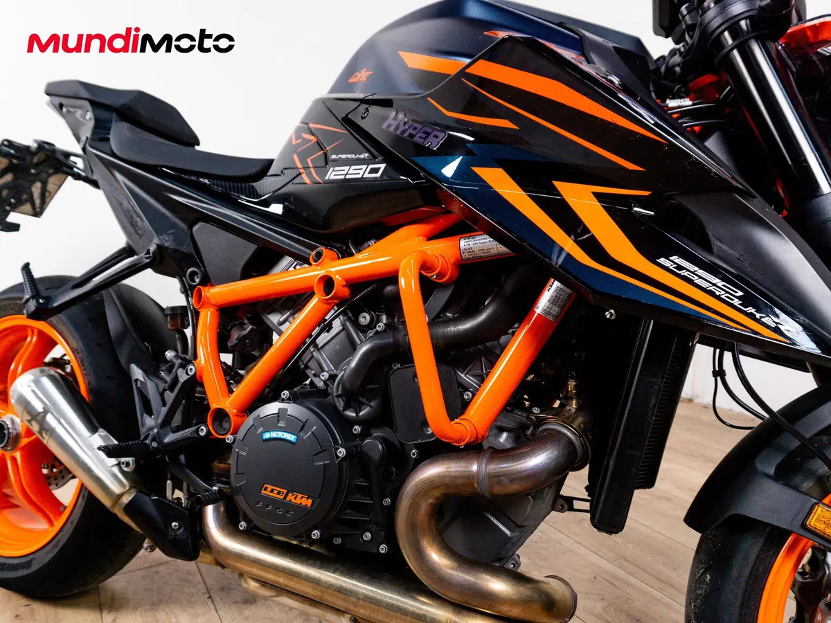 KTM 1290 Super Duke R (2020) (5)