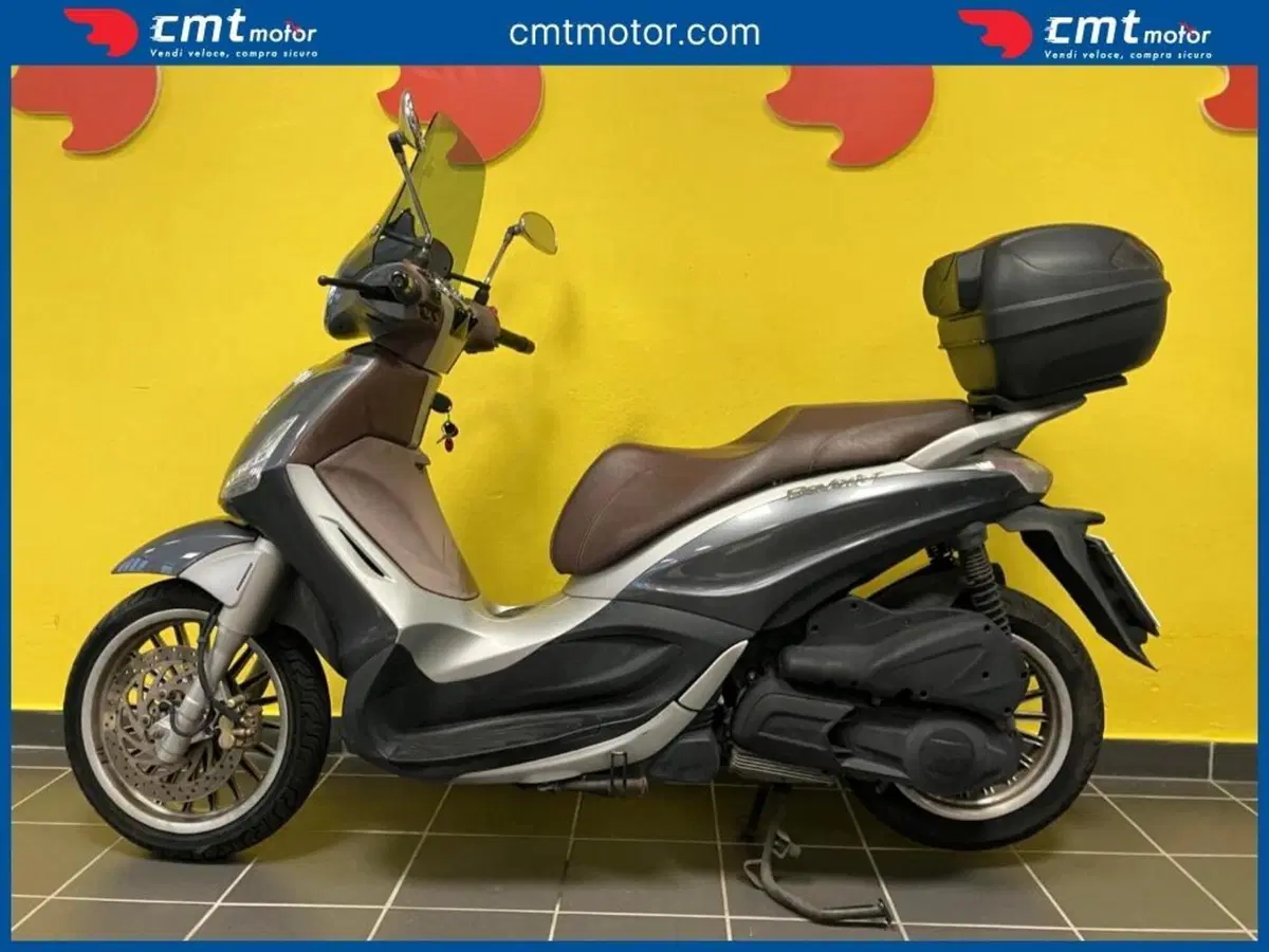 Piaggio Beverly 300 i.e. ABS-ASR (2016 - 20) (3)