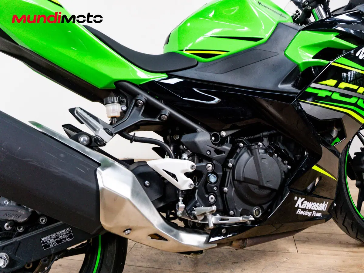 Kawasaki Ninja 400 (2023) (4)