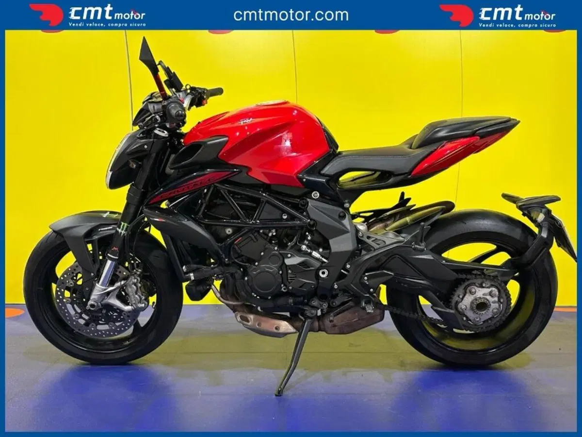 MV Agusta Brutale 800 Rosso (2021 - 23) (3)