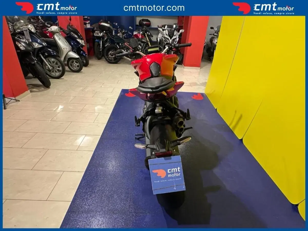 MV Agusta Brutale 800 Rosso (2021 - 23) (7)