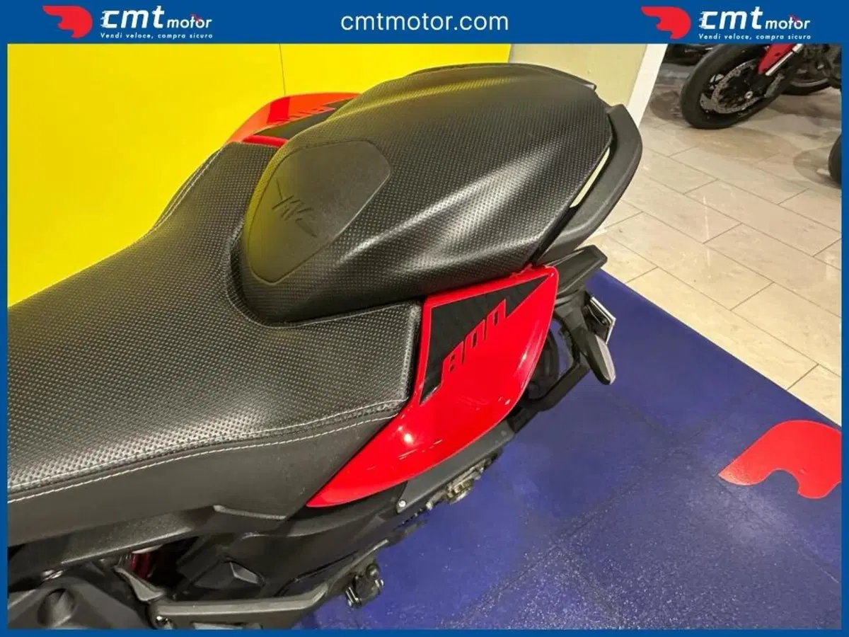 MV Agusta Brutale 800 Rosso (2021 - 23) (9)