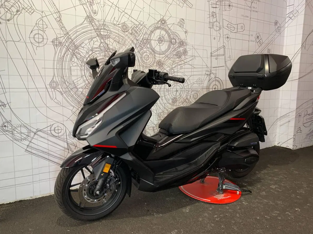 Honda Forza 350 Deluxe (2025 - 26) (4)