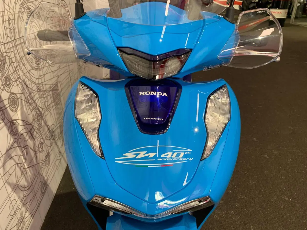 Honda SH 125i (2024 - 25) (6)
