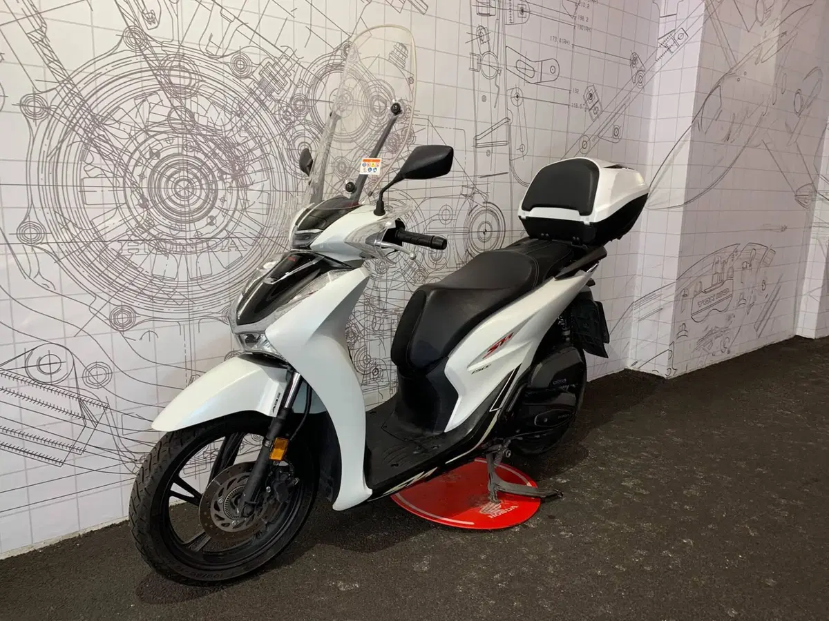 Honda SH 150i Sport (2022 - 23) (4)