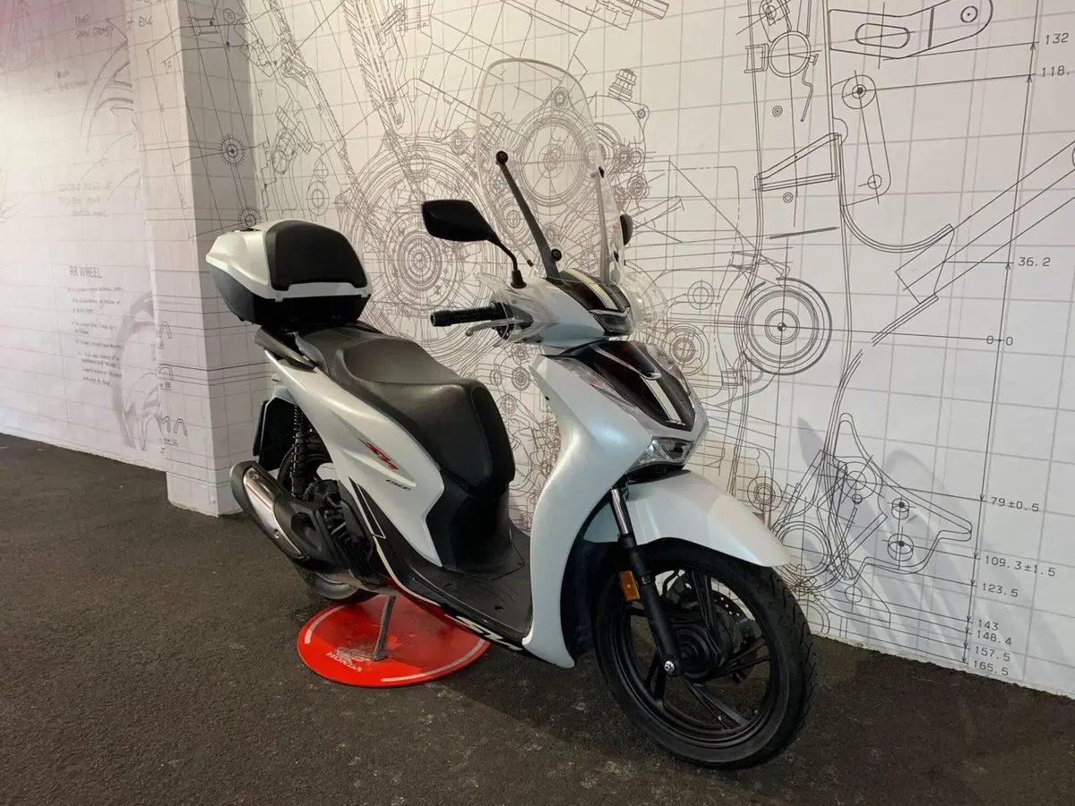 Honda SH 150i Sport (2022 - 23) (3)